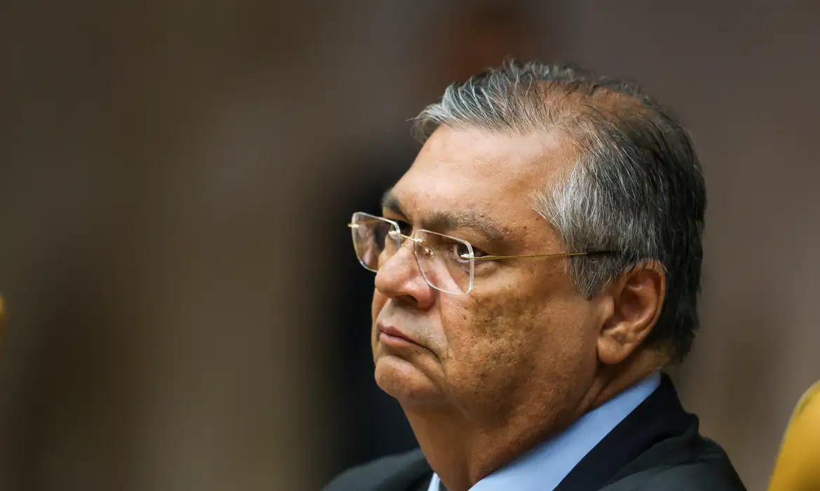 Leia mais sobre o artigo Ministro Flávio Dino vence ação contra hospital por morte de filho e doará dinheiro