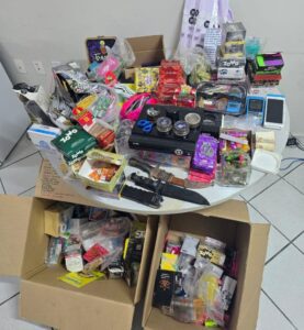 Leia mais sobre o artigo Polícia descobre esquema de “delivery” de drogas disfarçado de entrega de alimentos em Mossoró