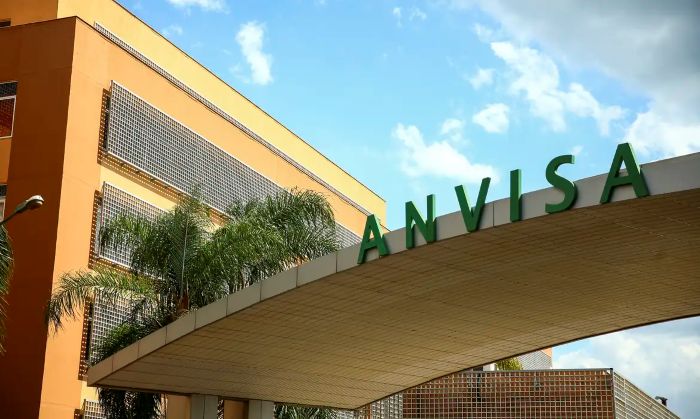 No momento, você está visualizando Anvisa restringe venda de azeite, sal do himalaia e chá; confira