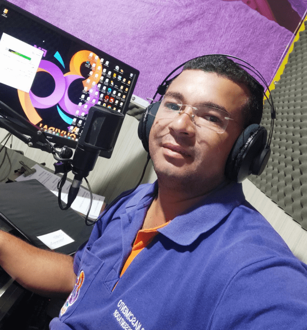 Leia mais sobre o artigo Aniversário do radialista da 89 FM, Edvaldo Nascimento