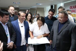 Leia mais sobre o artigo Governo do RN firmam acordo para investimento de R$ 60 milhões em policlínicas nas cidades de Ceará-Mirim e Açu
