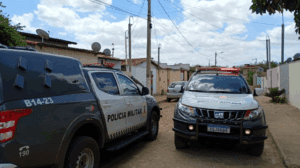 Leia mais sobre o artigo Motocicleta roubada é encontrada sendo desmontada em residência no município de Parazinho