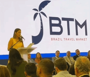 Leia mais sobre o artigo Secretária de Turismo do RN destaca protagonismo feminino na abertura da 14ª edição da BTM em Fortaleza