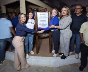 Leia mais sobre o artigo Senadora Zenaide Maia participa da inauguração de obra em Maxaranguape fruto de suas emendas