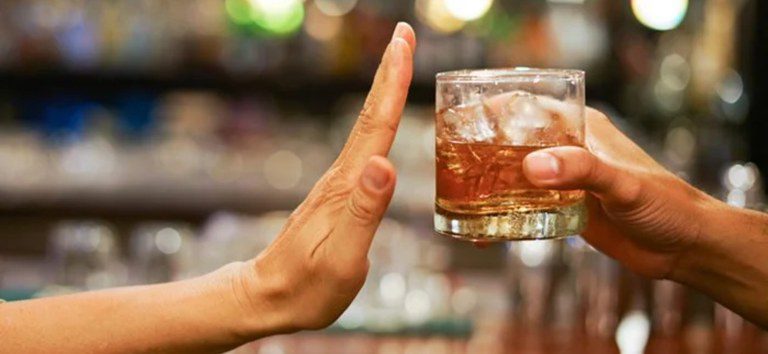 No momento, você está visualizando Metanol: sobe para 59 casos confirmados de intoxicação após consumo de bebidas alcoólicas