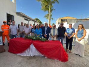 Leia mais sobre o artigo Governadora Fátima Bezerra entrega Centro de Oncologia e anuncia futura sede do Corpo de Bombeiros em João Câmara