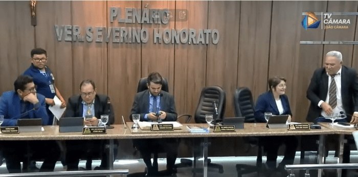 No momento, você está visualizando Presidente da Câmara convoca sessão extraordinária para julgamento de contas da ex prefeita Gorete Leite