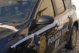 Leia mais sobre o artigo Mulher tem dedo e orelha decepados durante tentativa de feminicídio na Grande Natal