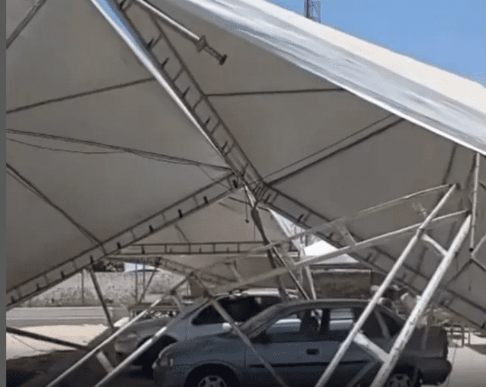 No momento, você está visualizando Estrutura de feira livre no mercado público de Macau desaba após forte ventania