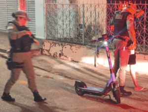 Leia mais sobre o artigo Criminosos usam patinetes alugados com cartões clonados para traficar drogas em Natal