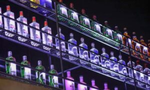 Leia mais sobre o artigo País tem 29 casos confirmados de intoxicação por metanol, diz governo