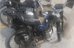 Leia mais sobre o artigo Motociclista preso com moto adulterada após tentar subornar a guarnição da PM