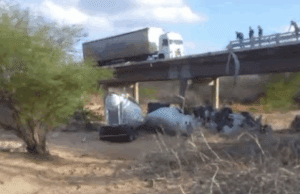 Leia mais sobre o artigo Motorista morre após carreta despencar de ponte em Lajes