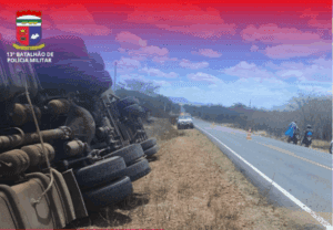 Leia mais sobre o artigo Acidente com caminhão é registrado na BR-226, entre Florânia e São Vicente