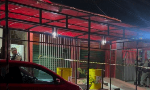 No momento, você está visualizando Homem é morto a tiros dentro de conveniência em Macaíba, na Grande Natal