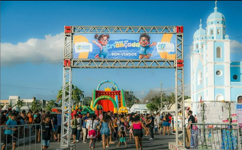 Leia mais sobre o artigo Festa das Crianças reúne famílias na Praça Monsenhor Freitas em João Câmara
