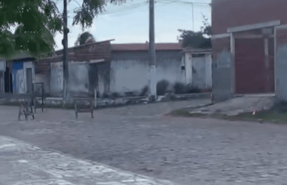 No momento, você está visualizando João Câmara:  fio de alta tensão cai e assusta moradores no bairro da Cohab