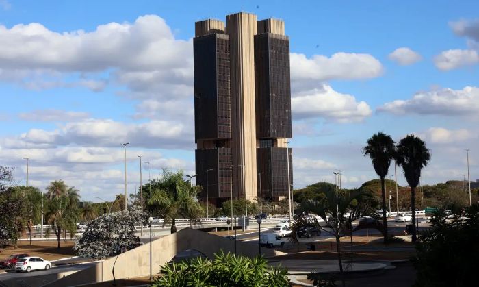 Leia mais sobre o artigo Inflação de 2025 ficará abaixo do teto da meta, em 4,45%