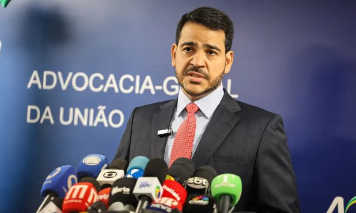 Leia mais sobre o artigo Semana começa com tensão no Senado após indicação de Jorge Messias ao STF
