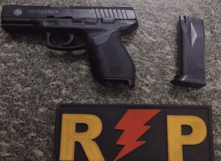 No momento, você está visualizando Homem é preso pelo 4º BPM após invadir residência, ameaçar ex-companheira e descumprir medida protetiva