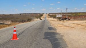 Leia mais sobre o artigo Governo inicia obras da rodovia entre Governador Dix-Sept Rosado e Caraúbas