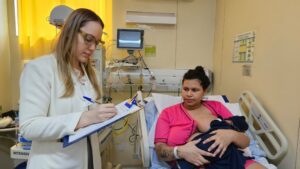 Leia mais sobre o artigo Humanização: Gestantes relatam experiências positivas com a indução do parto no HUAB-UFRN