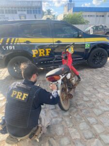 Leia mais sobre o artigo PRF recupera duas motocicletas adulteradas em menos de uma hora nas BRs 101 e 406 em João Câmara, RN