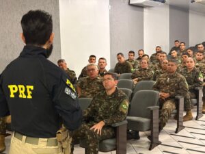 Leia mais sobre o artigo PRF-RN realiza ciclo de palestras de Direção Defensiva para militares do 7º Batalhão de Engenharia de Combate