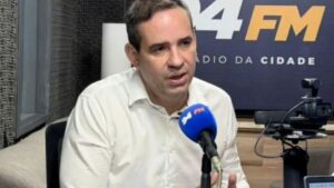 Leia mais sobre o artigo Servidores do Estado receberão 13º salário em duas etapas, finalizando em janeiro, confirma secretário de Fazenda