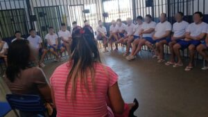 Leia mais sobre o artigo Projeto Travessia 2.0 realiza visita institucional à Penitenciária de Alcaçuz