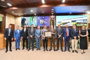 Leia mais sobre o artigo Assembleia Legislativa realiza sessão solene em homenagem aos 80 anos do Sinduscon/RN 