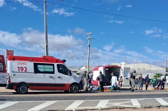 No momento, você está visualizando Colisão entre motocicletas deixa dois feridos na BR 304 em Lajes