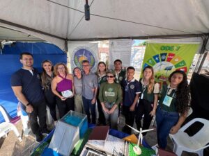 Leia mais sobre o artigo Deputado Francisco do PT prestigia a 2ª edição da FESTEC e destaca investimentos em educação na 16ª DIREC