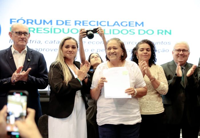 No momento, você está visualizando Governadora sanciona lei que determina a Política Estadual de Incentivo à Reciclagem