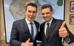 Leia mais sobre o artigo Walter Alves se reúne com ministro das Cidades para discutir ampliação do Minha Casa Minha Vida e mais projetos para o RN