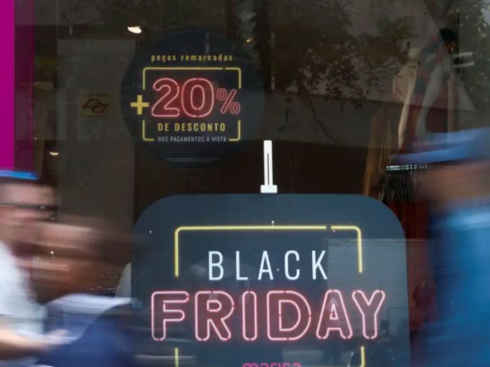 No momento, você está visualizando Black Friday: Fecomércio aponta que consumidor potiguar aposta em planejamento e busca descontos vantajosos em 2025