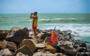Leia mais sobre o artigo Corpo de Bombeiros registra 12 salvamentos em praias do RN durante o feriadão