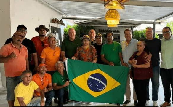 Leia mais sobre o artigo Direita bolsonarista de João Câmara realiza encontro com pré-candidatos Coronel Hélio e Tenente Coronel Brilhante