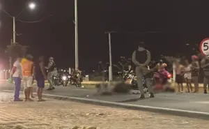 Leia mais sobre o artigo Dois motociclistas morrem após violenta colisão na BR 101 em Areia Branca, RN