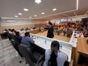 Leia mais sobre o artigo Coordenador do Parlamento Jovem atua como mediador em Fórum do UNICEF em Areia Branca e garante destaque estadual