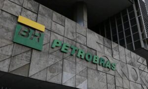 Leia mais sobre o artigo Petrobras reduz em 1,7% preço do gás natural para distribuidoras