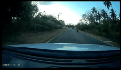 No momento, você está visualizando Sem careira de habilitação, motociclista é flagrado pela PM empinando motocicleta