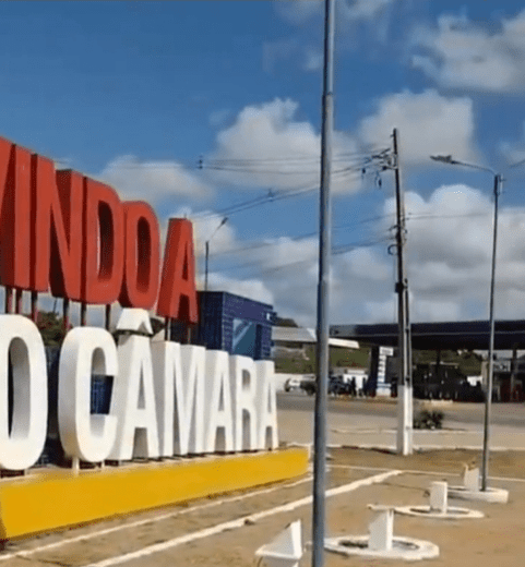 Leia mais sobre o artigo Placa de boas-vindas de João Câmara é alvo de vandalismo e tem iluminação destruída