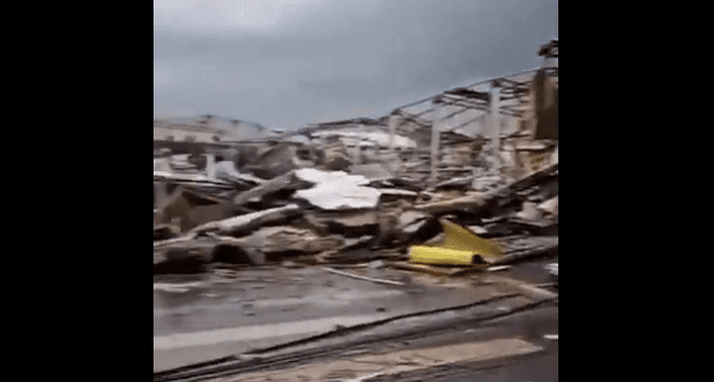 No momento, você está visualizando Tornado causa destruição e deixa 5 mortos e mais de 400 feridos em cidade do interior do Paraná