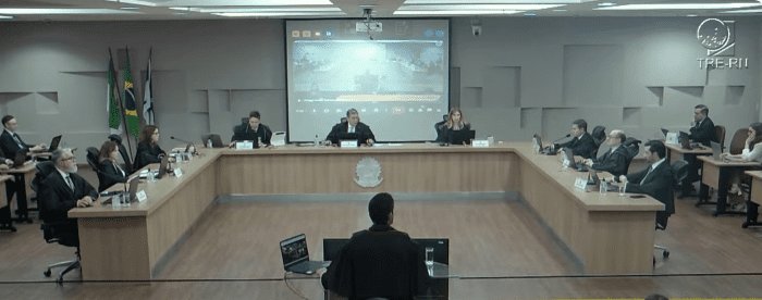 Leia mais sobre o artigo Justiça absolve prefeito de Pureza por unanimidade em ação sobre distribuição de peixe e chocolate