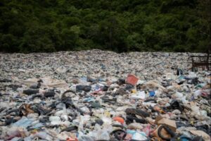 Leia mais sobre o artigo Justiça condena Município de Lajes por depósito irregular de resíduos sólidos em lixão a céu aberto