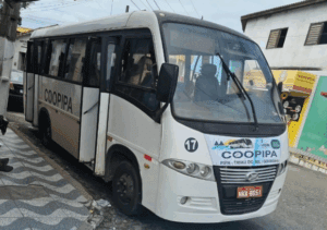 Leia mais sobre o artigo Tibau do Sul no RN proíbe som alto, bebidas alcoólicas e animais soltos em transportes públicos