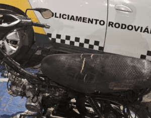 Leia mais sobre o artigo Batalhão Rodoviário/CPRE flagra menor pilotando ciclomotor e pai termina preso em São José de Mipibu/RN