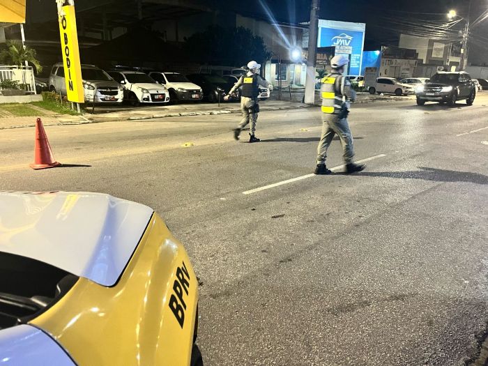 No momento, você está visualizando Foragido da justiça é preso em blitz  da operação Zero Álcool dirigindo embriagado