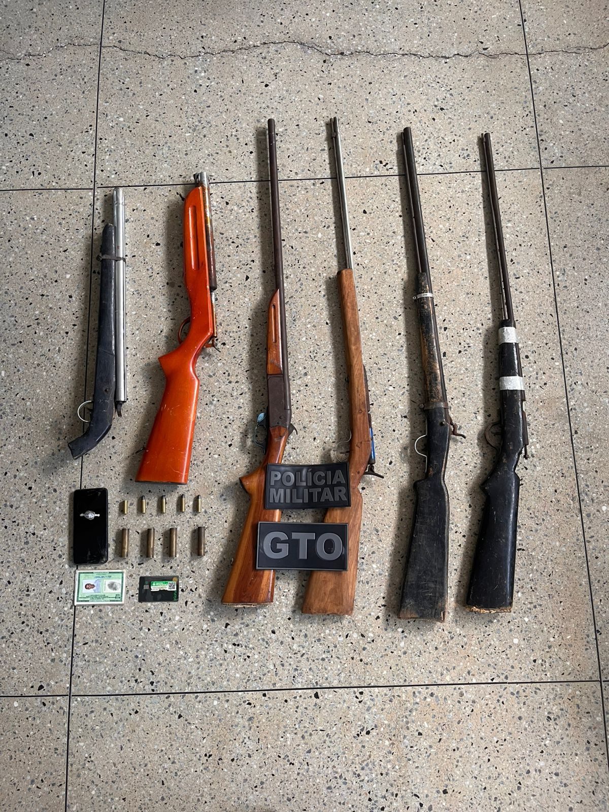 No momento, voc&ecirc; est&aacute; visualizando GTO do 14&ordm; BPM apreende armas, muni&ccedil;&otilde;es e drogas na cidade de Janda&iacute;ra/RN